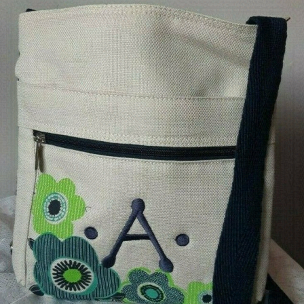 Thirty-one GIFTS jute cotton CROSSBODY purse flowers monogrammed Letter "A"